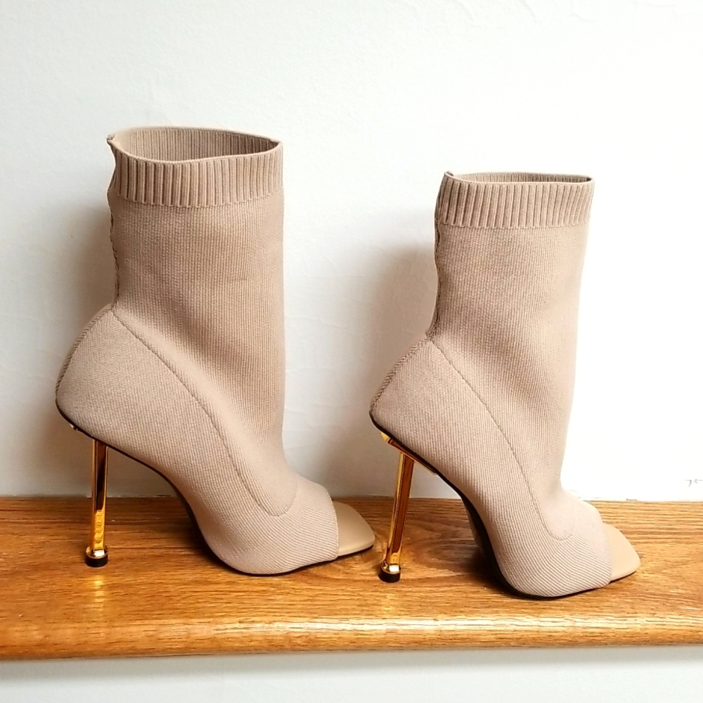 CHASE + CHLOE SOCK BOOTIES